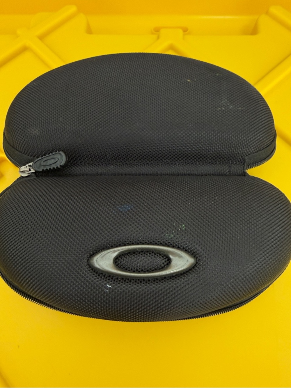 Oakley Black Hard Zippered Eyewear Case